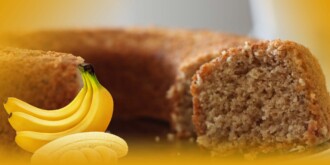 Bolo de banana com aveia